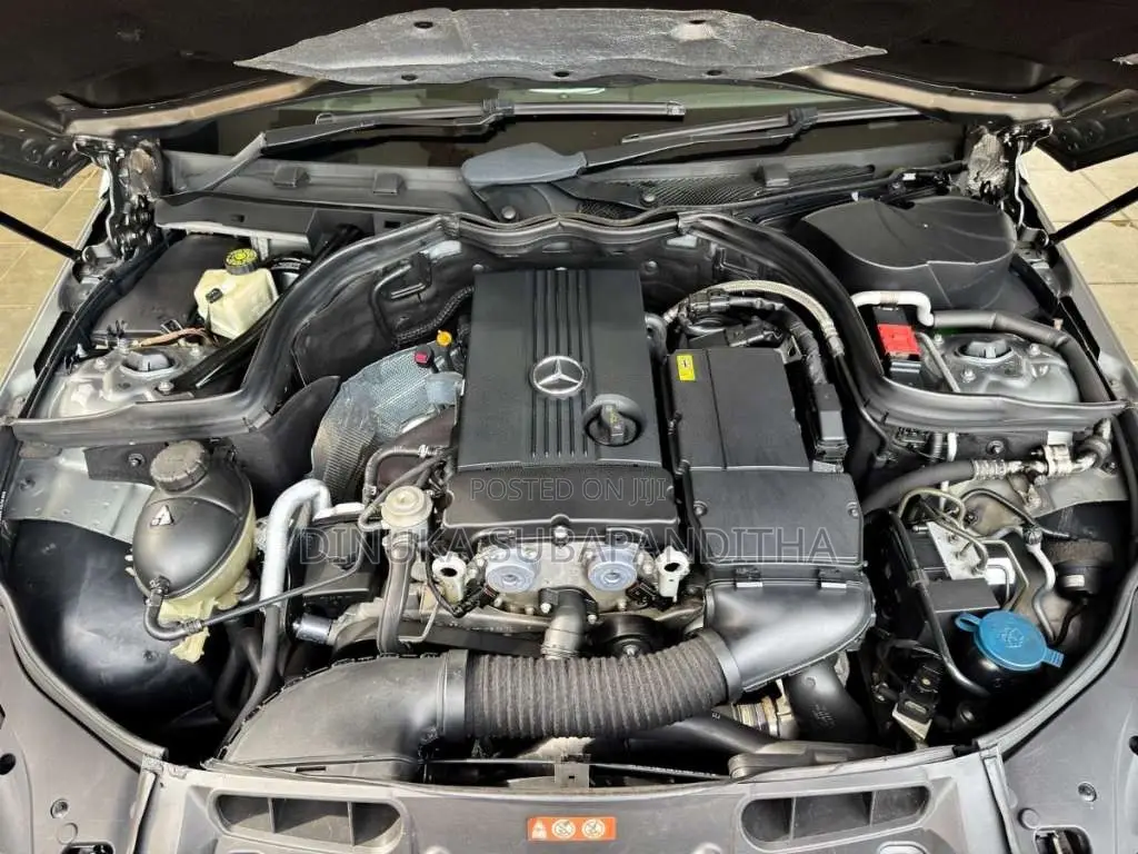 Mercedes-Benz C180 2011 Car (Used)