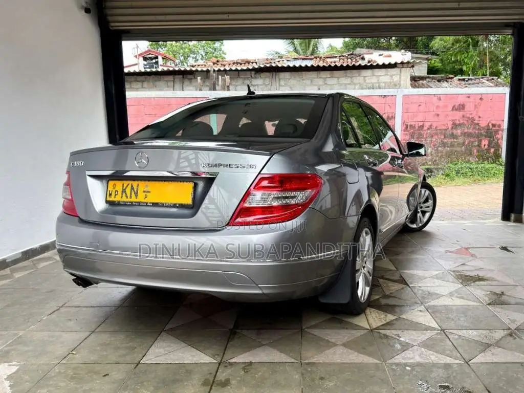 Mercedes-Benz C180 2011 Car (Used)