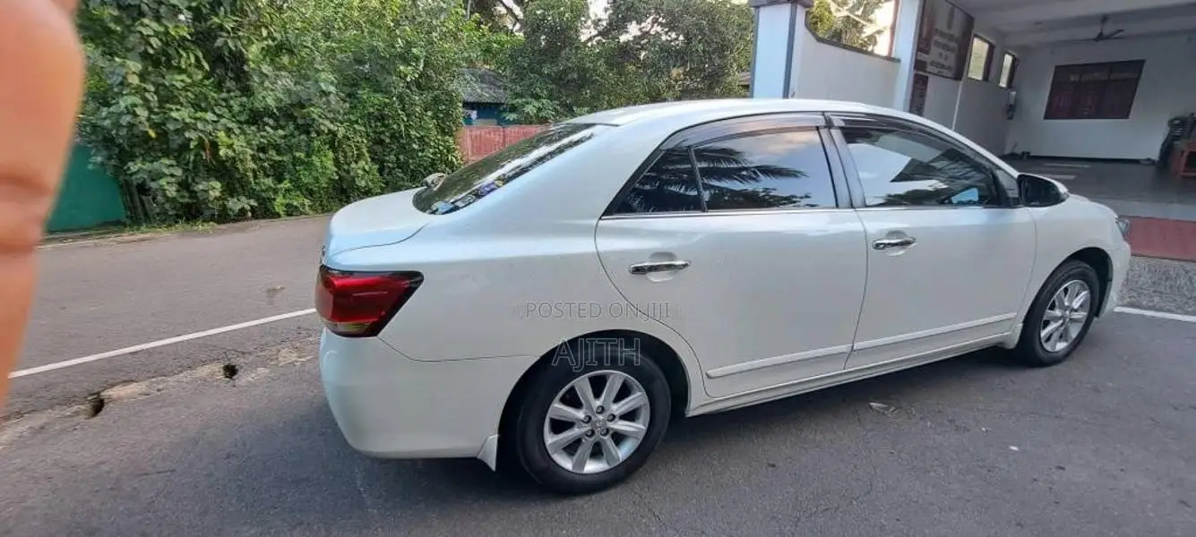Toyota Premio 2017 Car (Used)