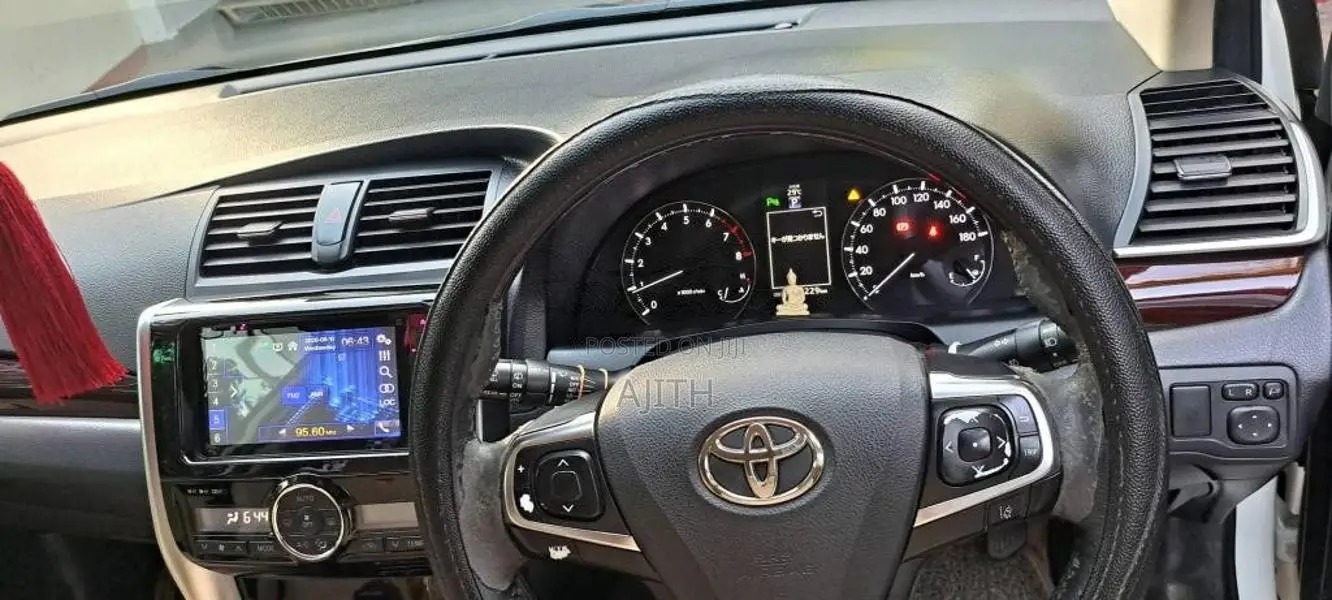 Toyota Premio 2017 Car (Used)