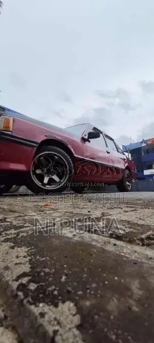 Mitsubishi Lancer Box 1982 Car (Used)