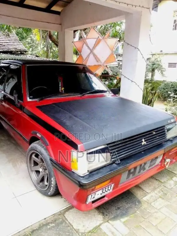 Mitsubishi Lancer Box 1982 Car (Used)