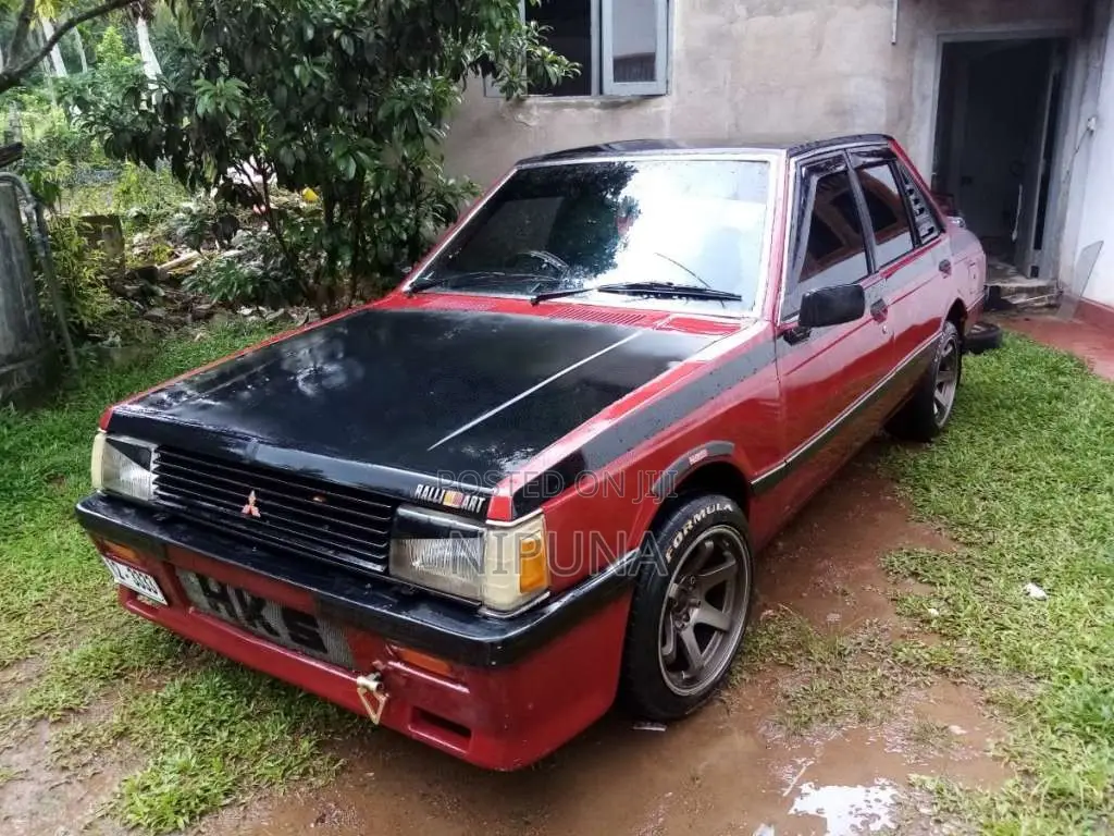 Mitsubishi Lancer Box 1982 Car (Used)