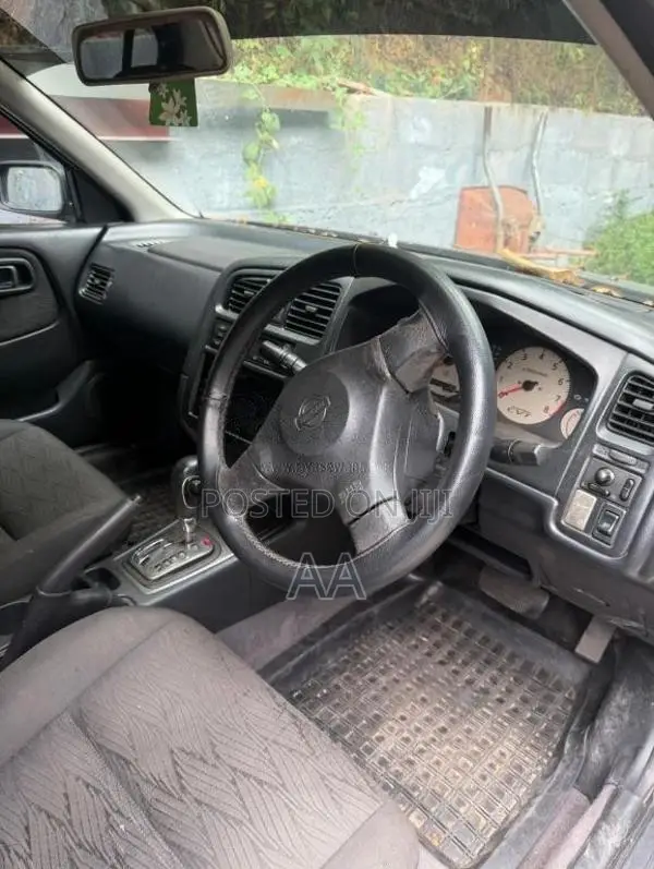 Nissan Primera 2000 Car (Used)