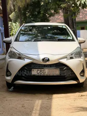 Toyota Vitz 2018 Car (Used)