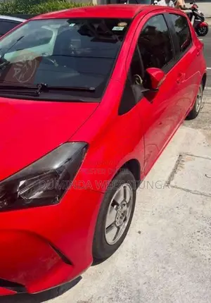 Toyota Vitz 2015 Car (Used)