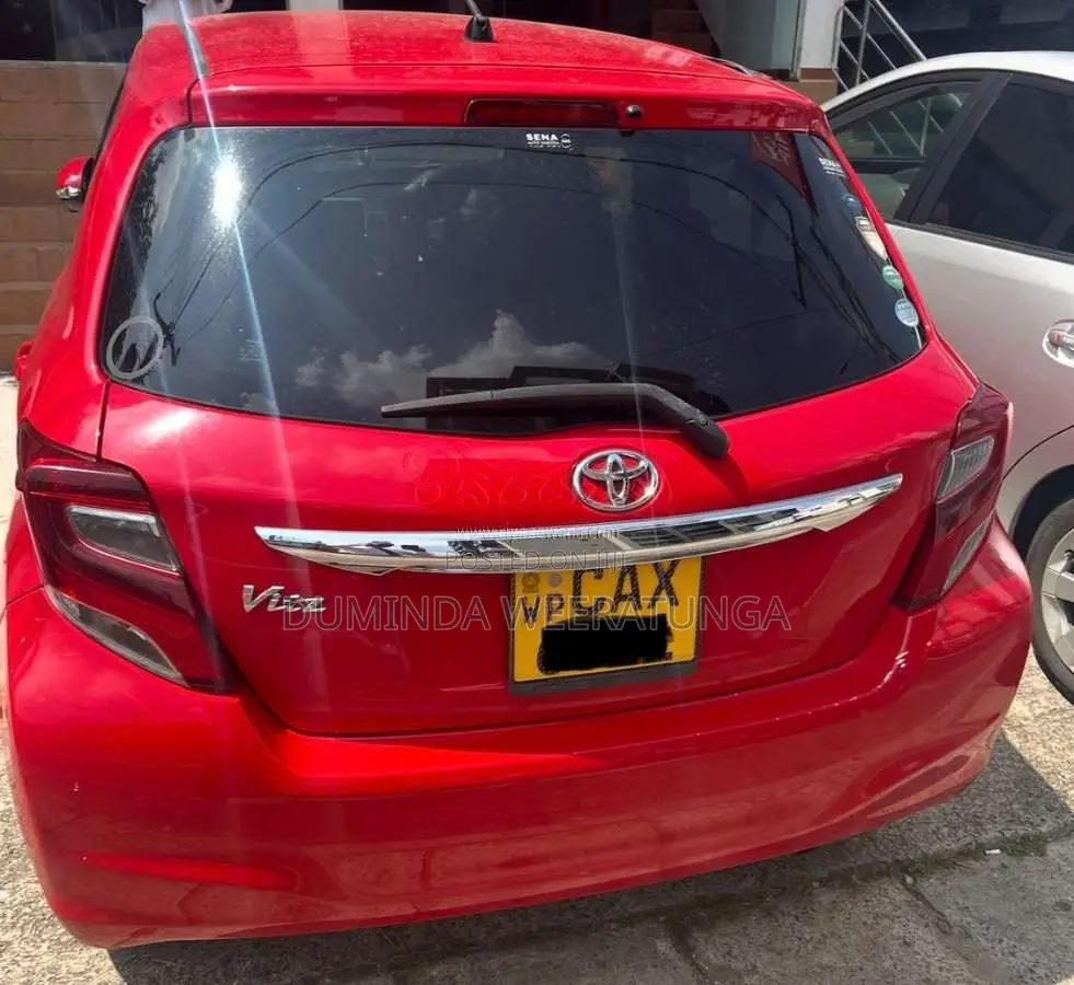 Toyota Vitz 2015 Car (Used)