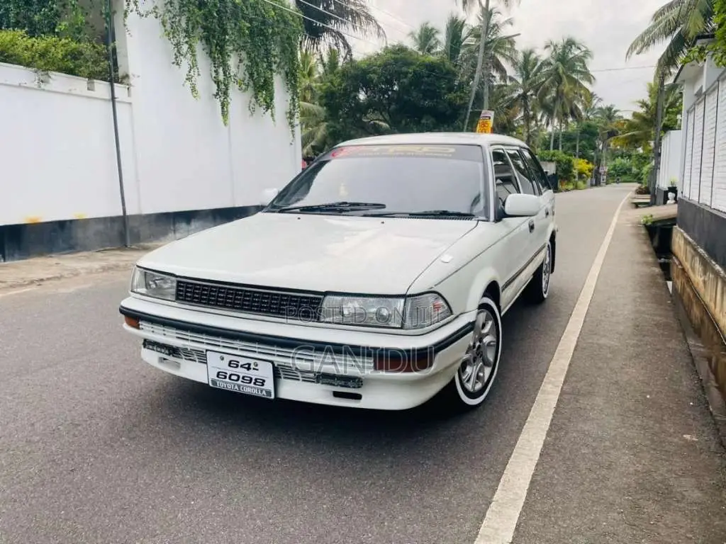 Toyota Corolla CE96 1990 Car (Used)