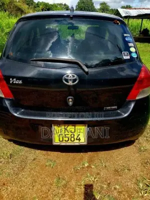 Toyota Vitz 2009 Car (Used)
