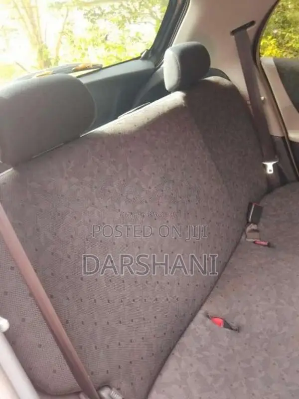 Toyota Vitz 2009 Car (Used)