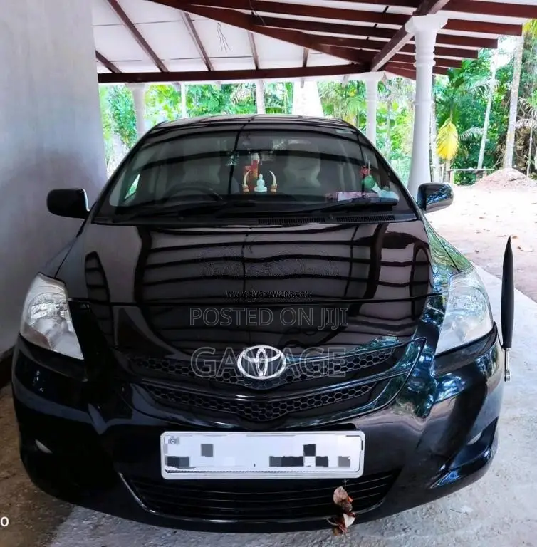 Toyota YARIS 2006 Car (Used)