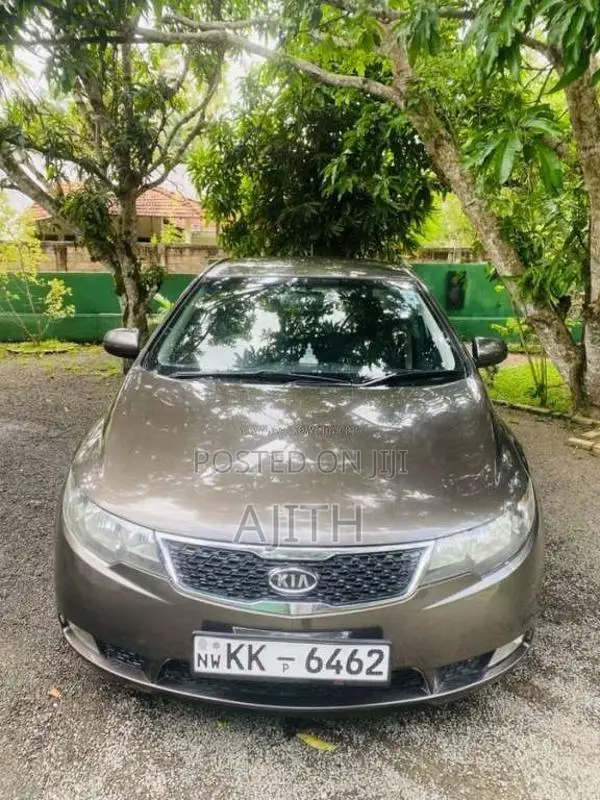 Kia Cerato 2012 Car (Used)