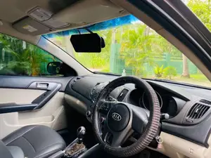 Kia Cerato 2012 Car (Used)