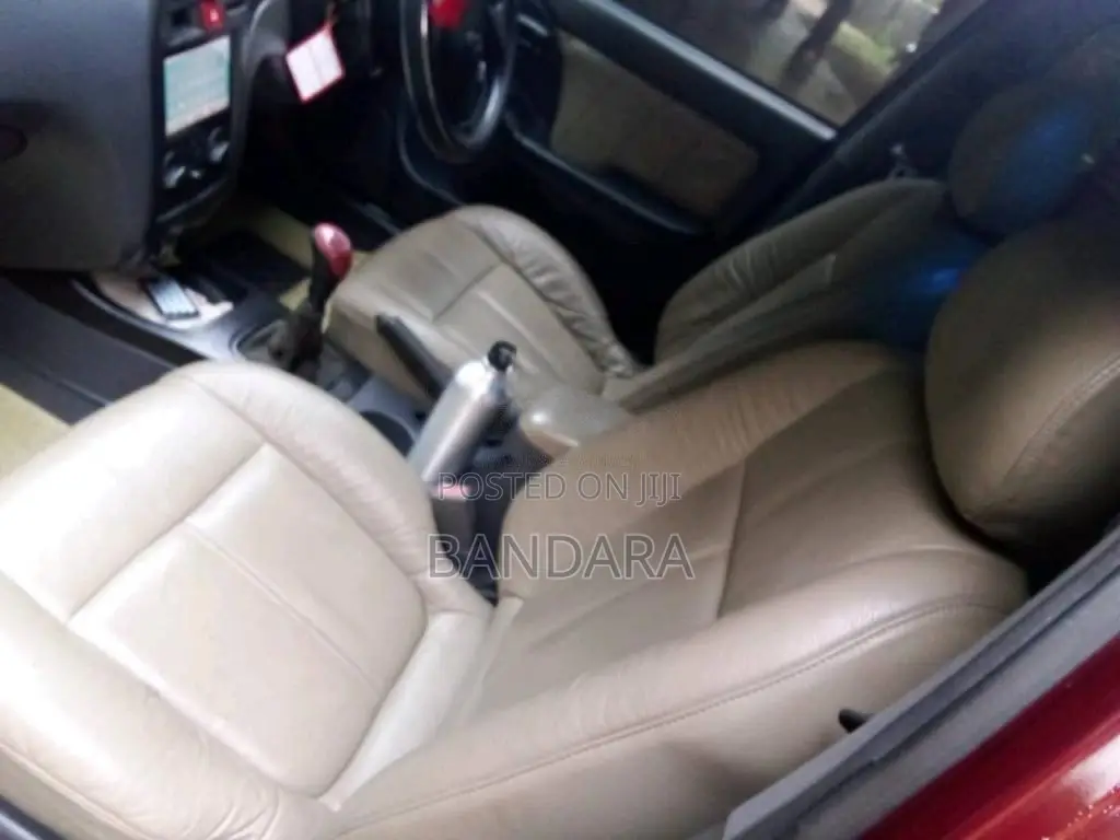 Hyundai Elantra 2001 Car (Used)