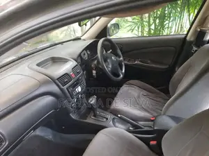 Nissan N17 2010 Car (Used)