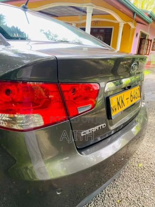 Kia Cerato 2012 Car (Used)