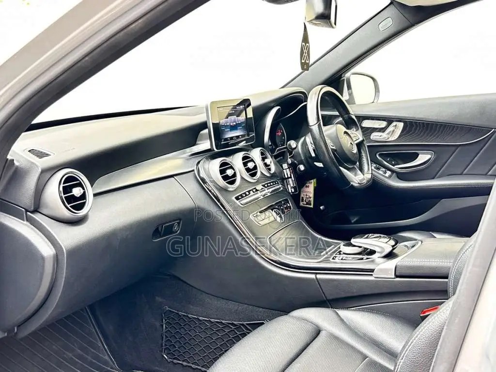 Mercedes-Benz C200 AMG PREMIUM PLUS 2018 Car (Used)