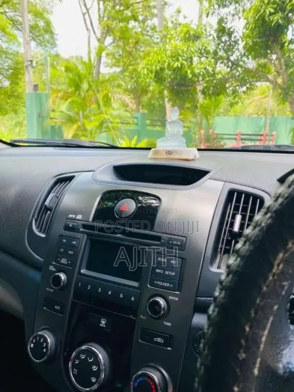 Kia Cerato 2012 Car (Used)