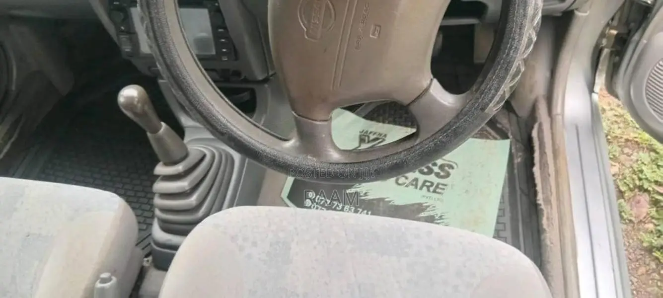Nissan March K11 2000 Car (Used)