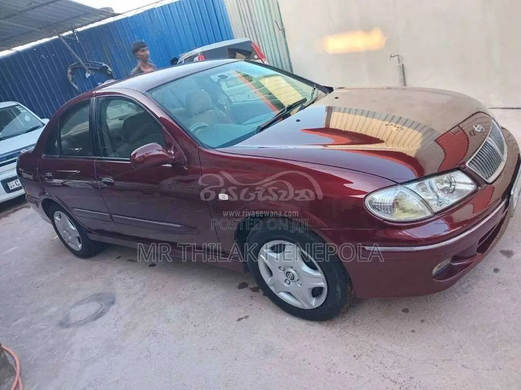 Nissan N16 2001 Car (Used)
