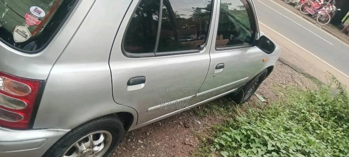 Nissan March K11 2000 Car (Used)