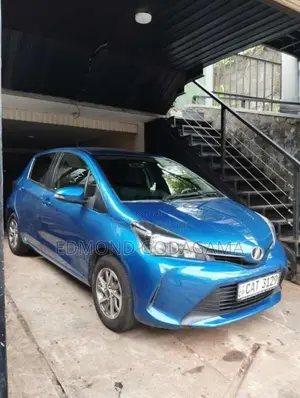 Toyota Vitz 2014 Car (Used)