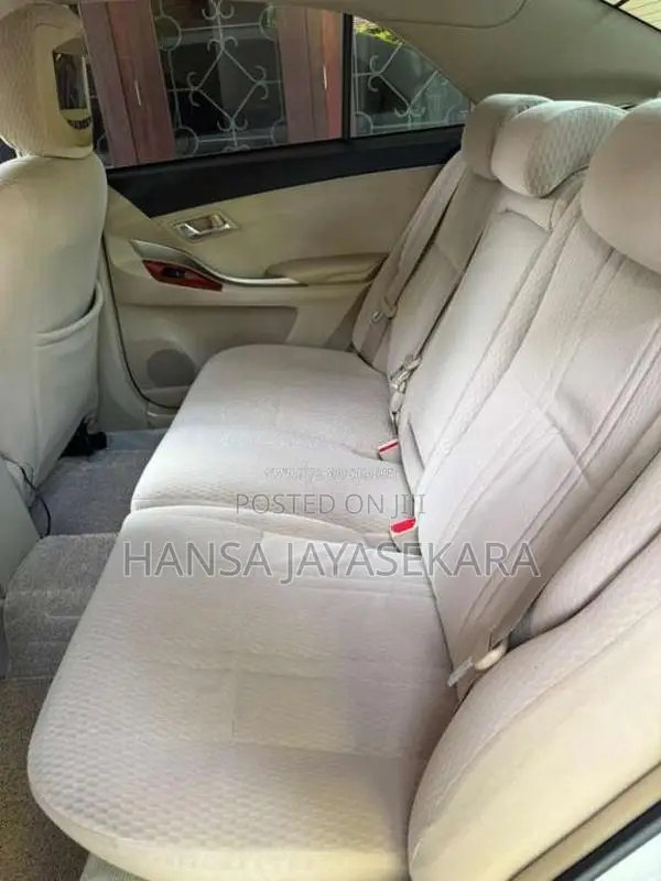 Toyota Premio 2013 Car (Used)