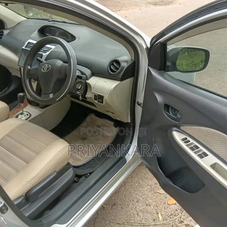 Toyota Belta 2007 Car (Used)