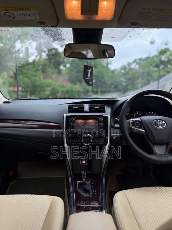 Toyota Premio 2017 Car (Used)