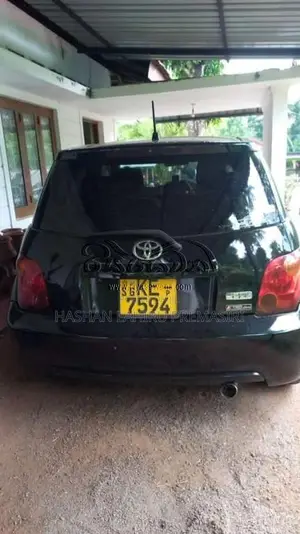 Toyota IST 2003 Car (Used)