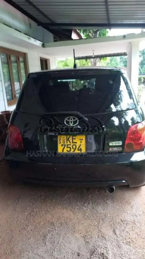 Toyota IST 2003 Car (Used)