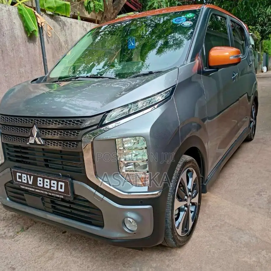 Mitsubishi EK-CROSS G PREMIUM 2024 Car (Used)