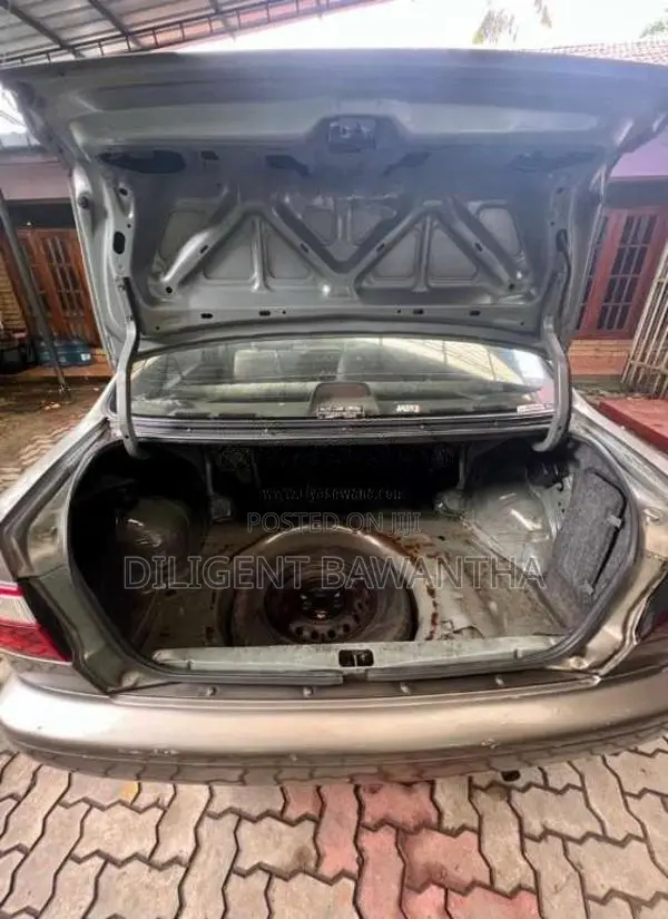 Nissan Sunny FB14 1999 Car (Used)