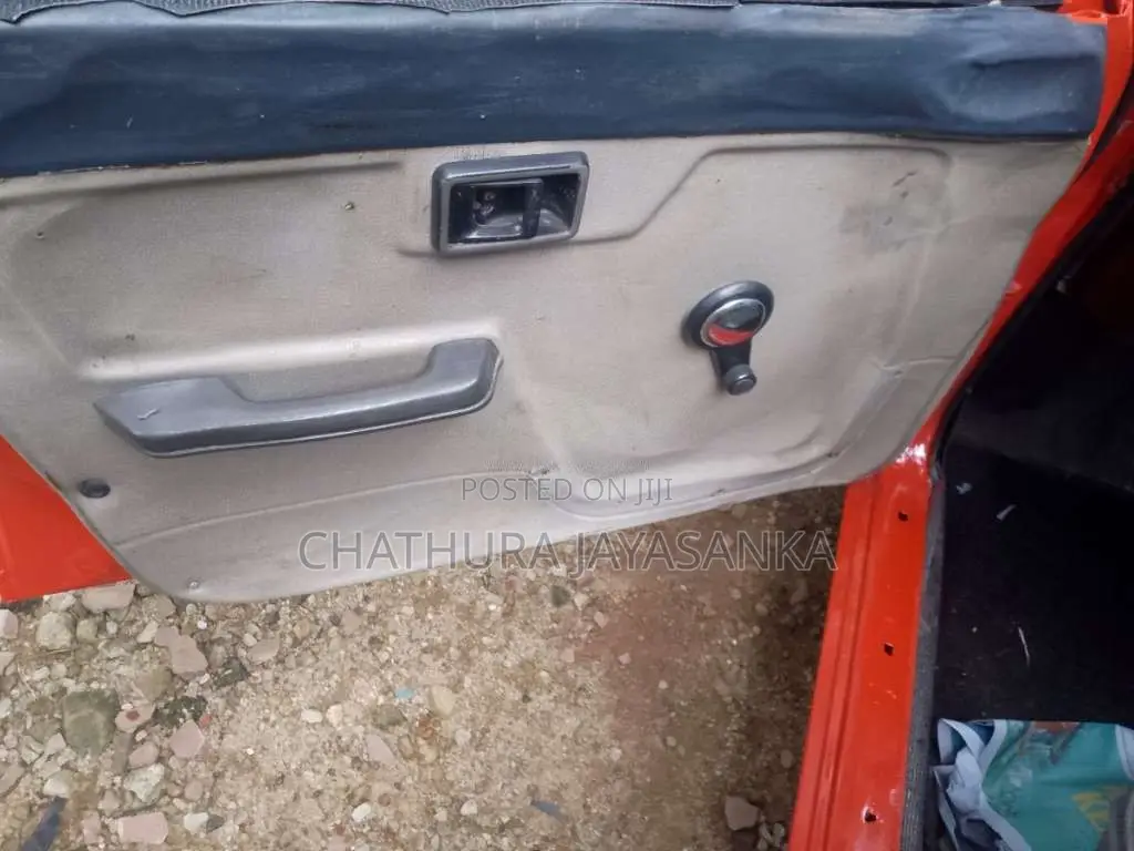 Mitsubishi Lancer Box 1979 Car (Used)