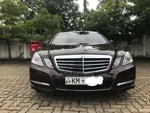 Mercedes-Benz E200 2010 Car (Used)