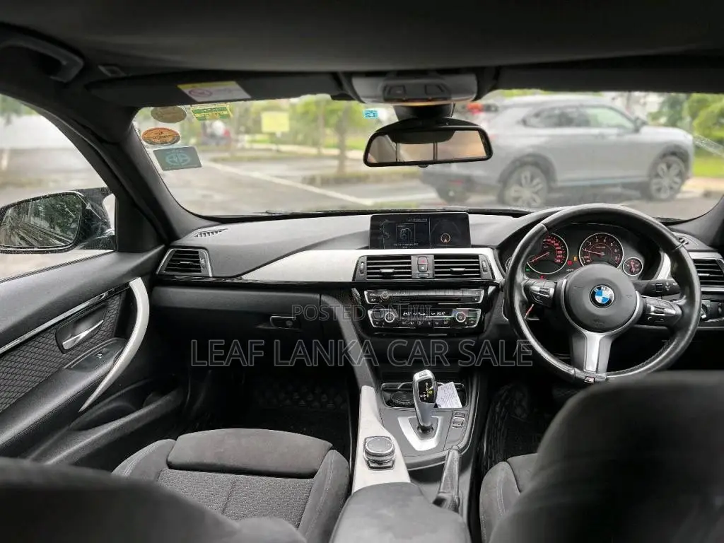 Mercedes-Benz 318i M Sport 2016 Car (Used)