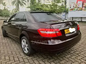 Mercedes-Benz E200 2010 Car (Used)
