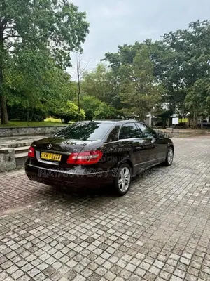 Mercedes-Benz W212 E250 2009 Car (Used)