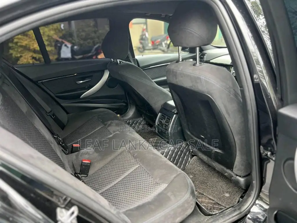 Mercedes-Benz 318i M Sport 2016 Car (Used)