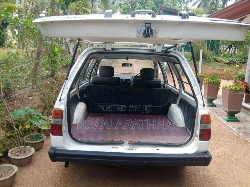 Nissan AD Wagon 1983 Car (Used)