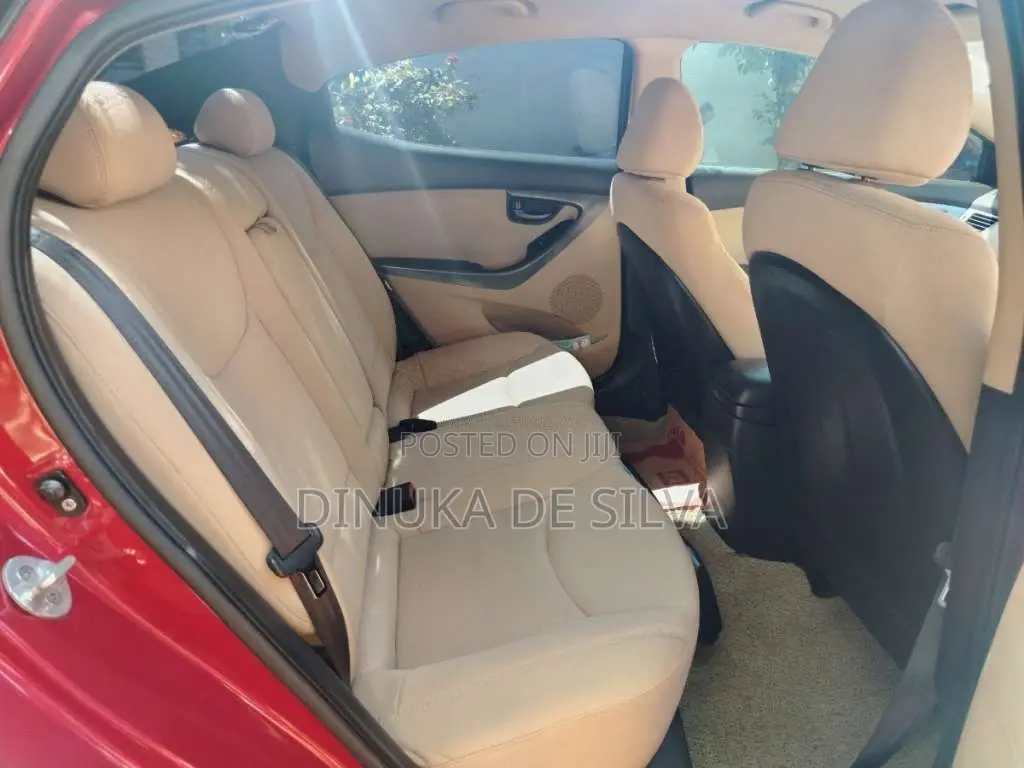 Hyundai Elantra 2012 Car (Used)