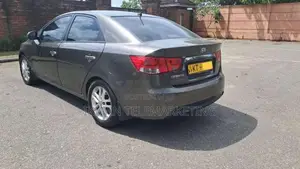 Kia Cerato 2011 Car (Used)