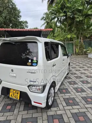 Suzuki Wagon R Stingray 2017 Car (Used)
