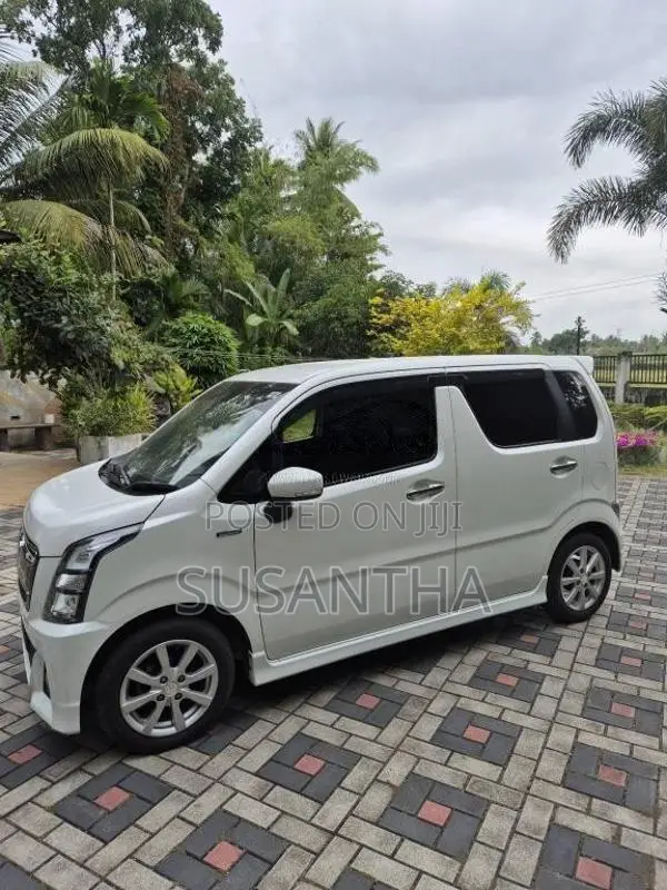Suzuki Wagon R Stingray 2017 Car (Used)