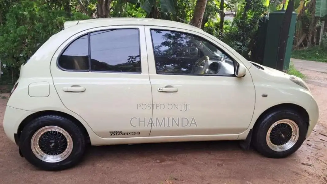 Nissan March 2002 Car (Used)