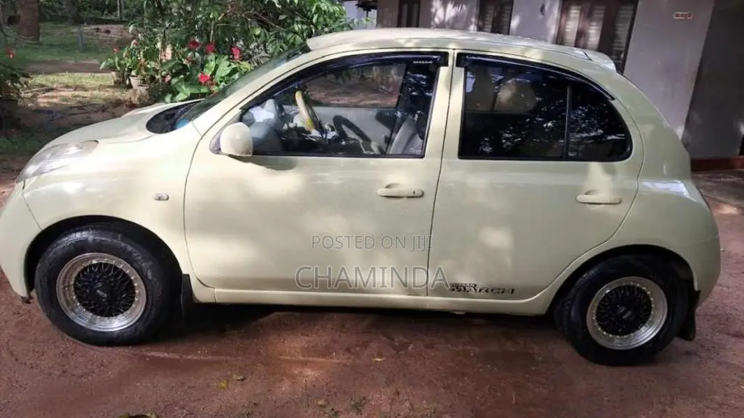 Nissan March 2002 Car (Used)