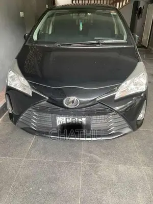 Toyota Vitz 2018 Car (Used)