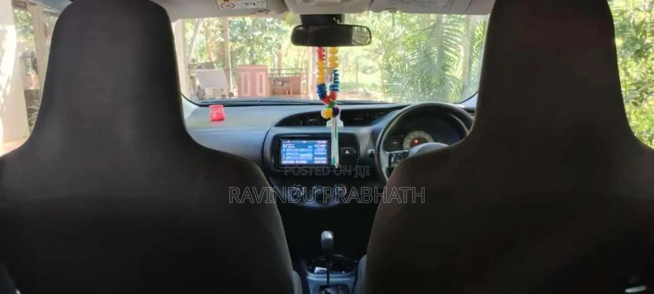 Toyota Vitz 2020 Car (Used)