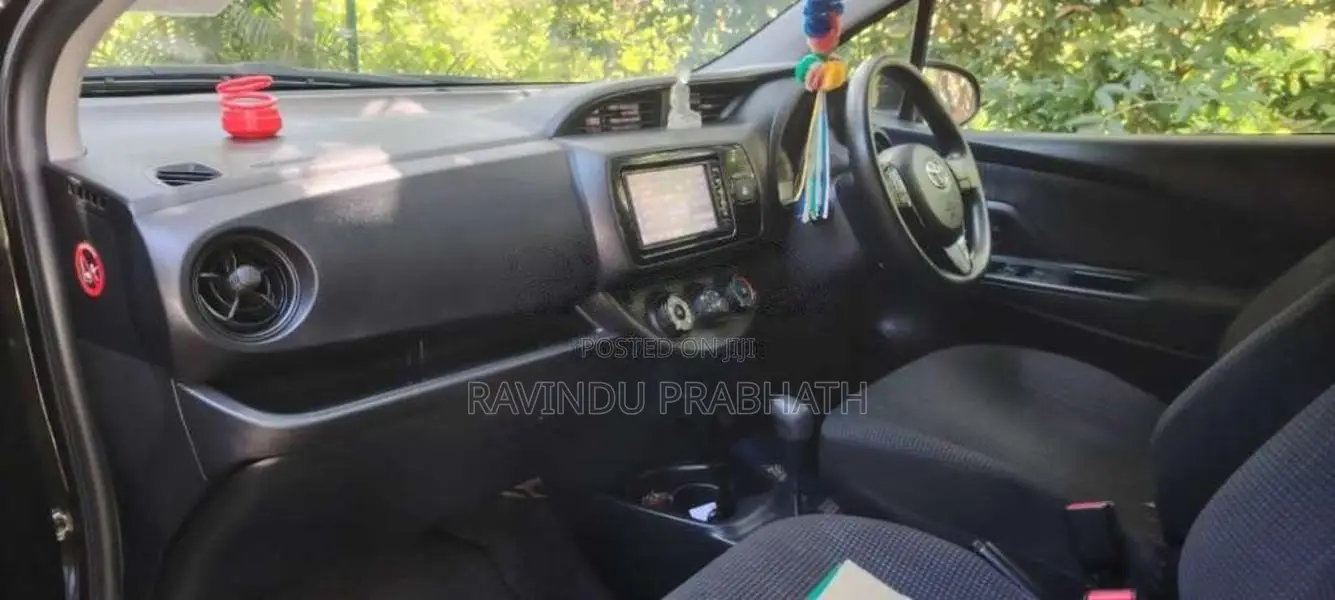 Toyota Vitz 2020 Car (Used)