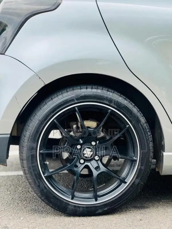 Suzuki Swift 2018 Car (Used)